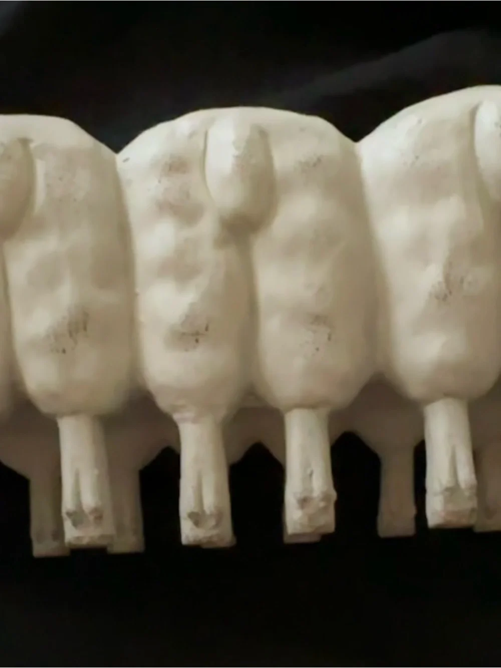 Off-white Resin Sheep Plante - Charming Farmhouse Accent